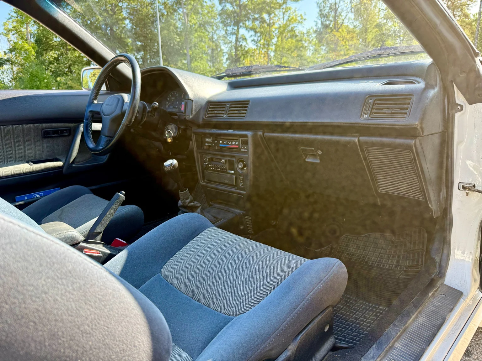 Innenraumfoto von 1988 Toyota Celica Cabriolet (24)