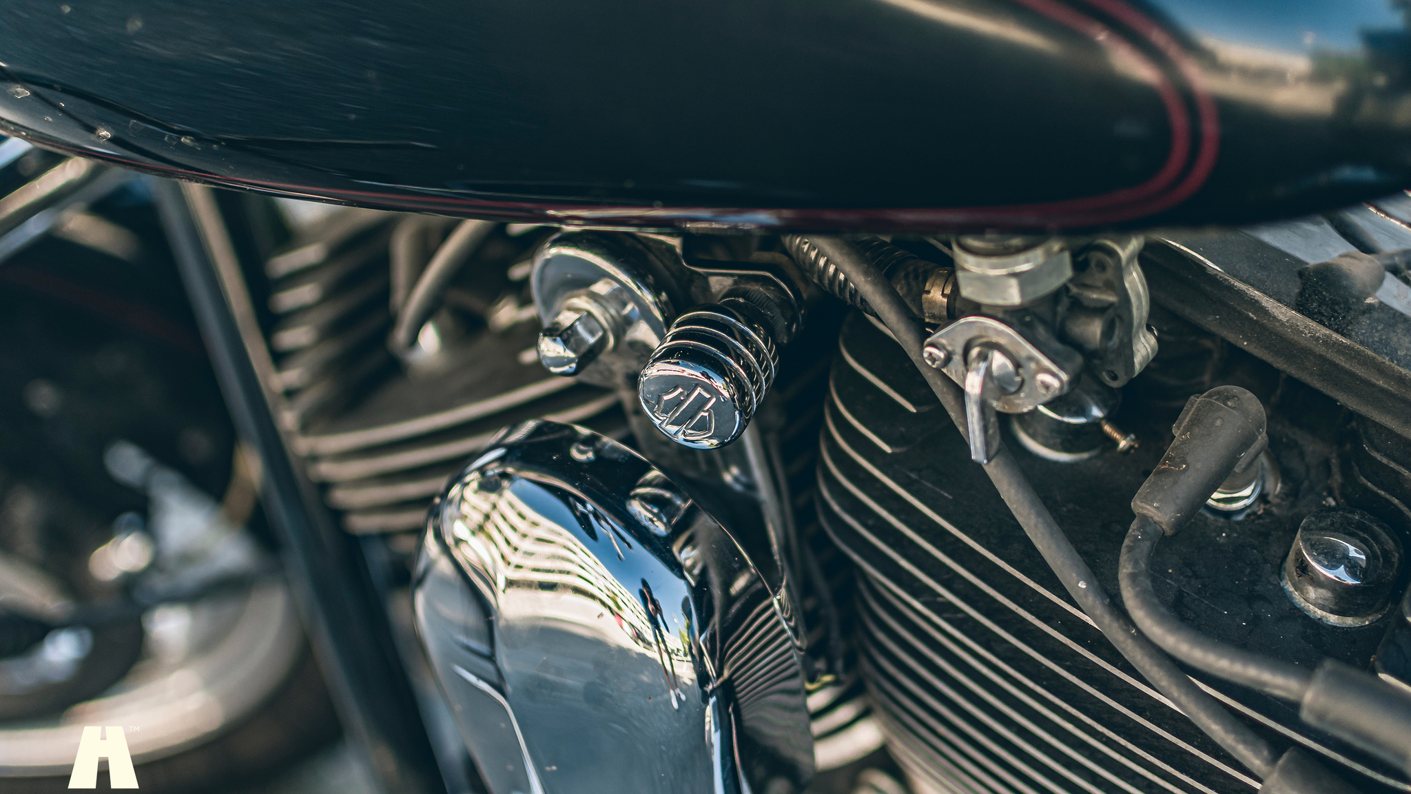 Image of 2000 Harley Davidson Heritage Softail Classic (3) mechanics