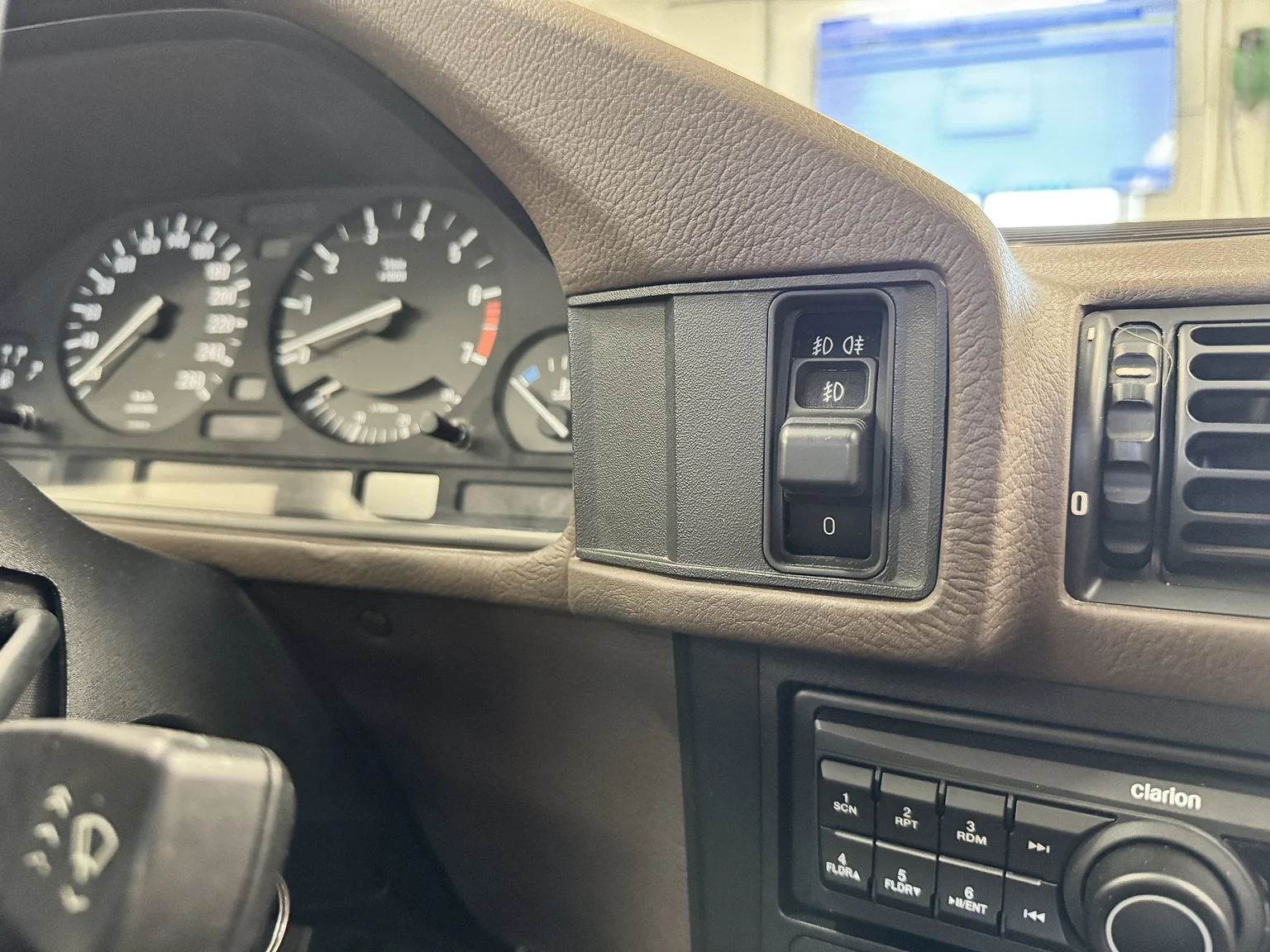 Interiörbild 1988 BMW 535i - NO RESERVE (11)