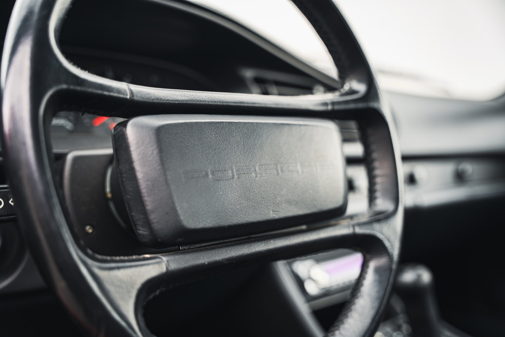 Interior image of 1990 Porsche 944 Turbo