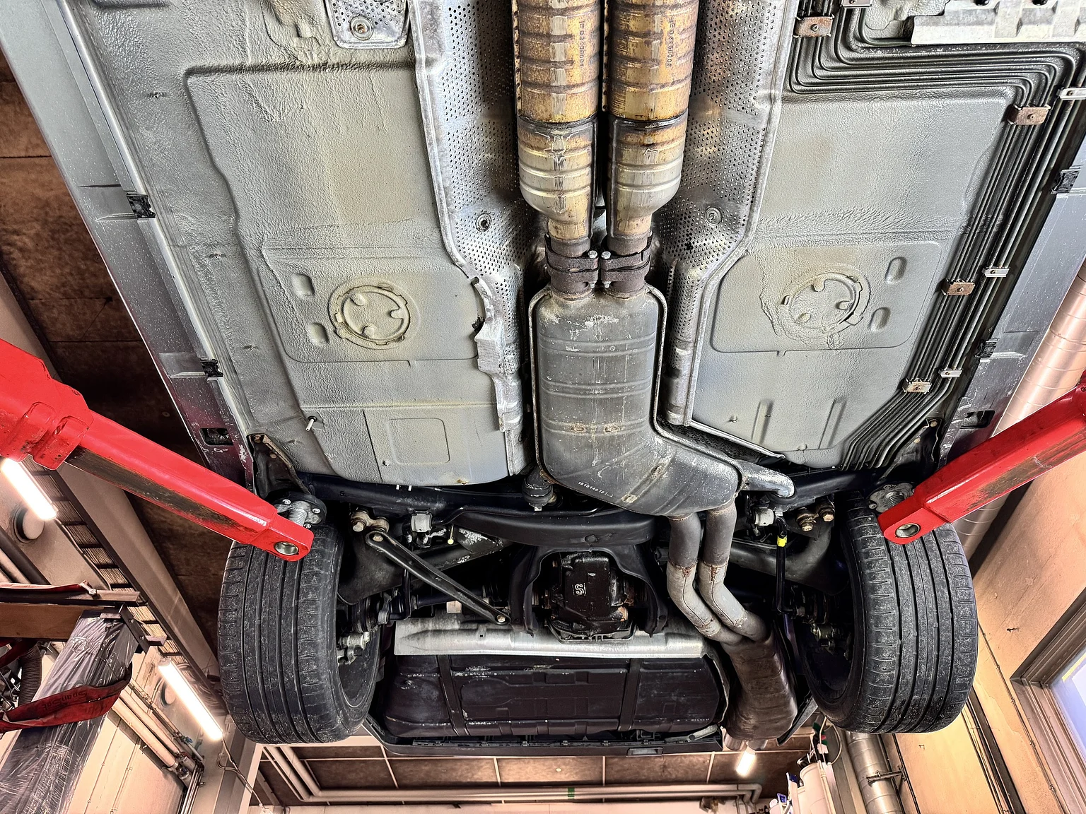 Image of 1993 BMW E34 M5 Touring  mechanics (64)