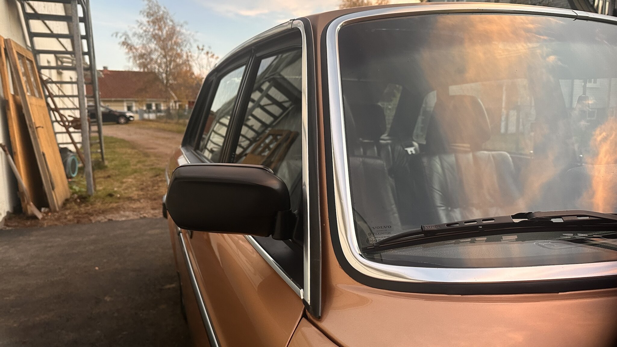 Exteriörbild på 1981 Volvo 244 GLE D6