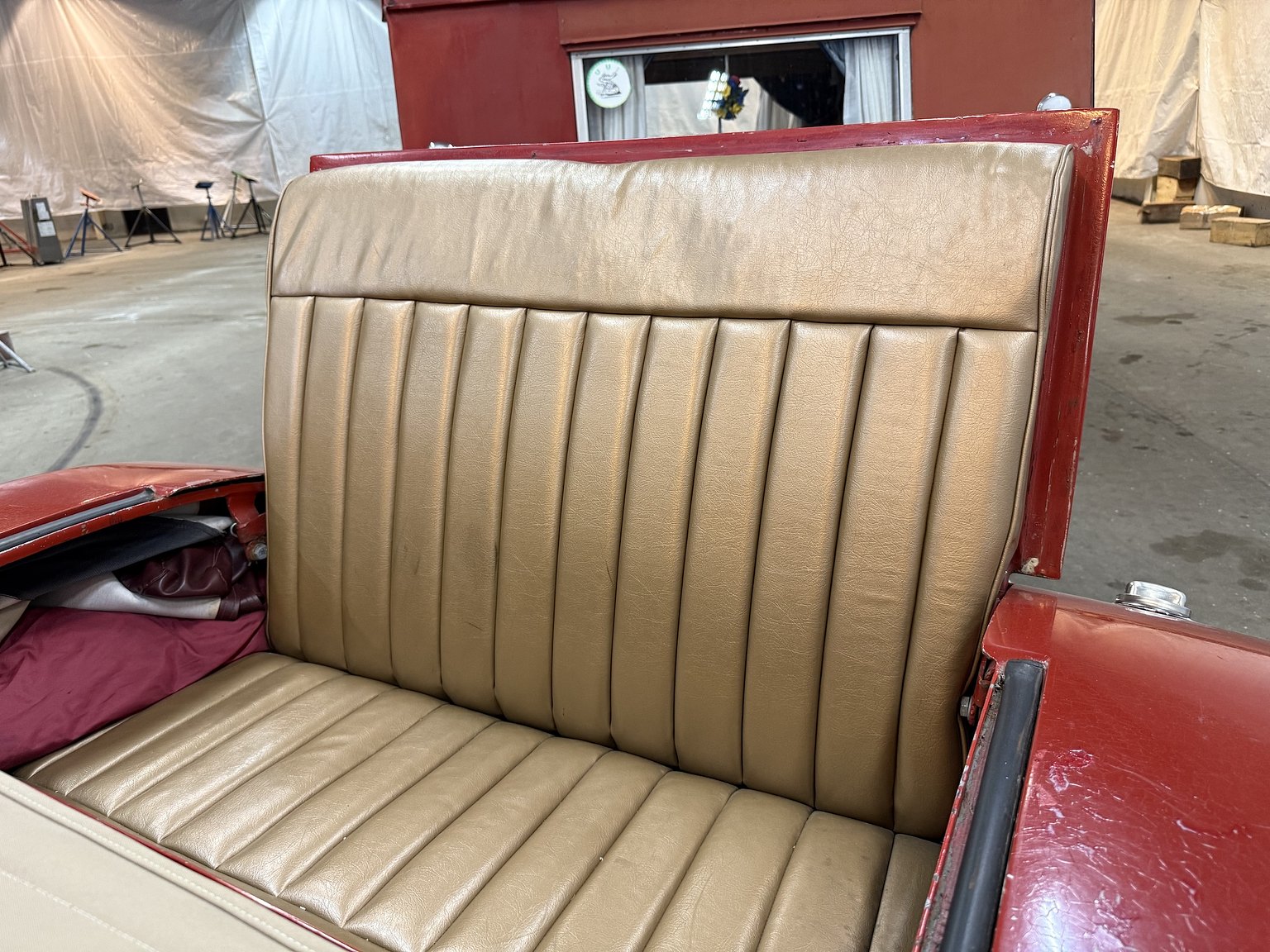 Interiörbild 1965 Duesenberg Roadster/StreetRod Replika 