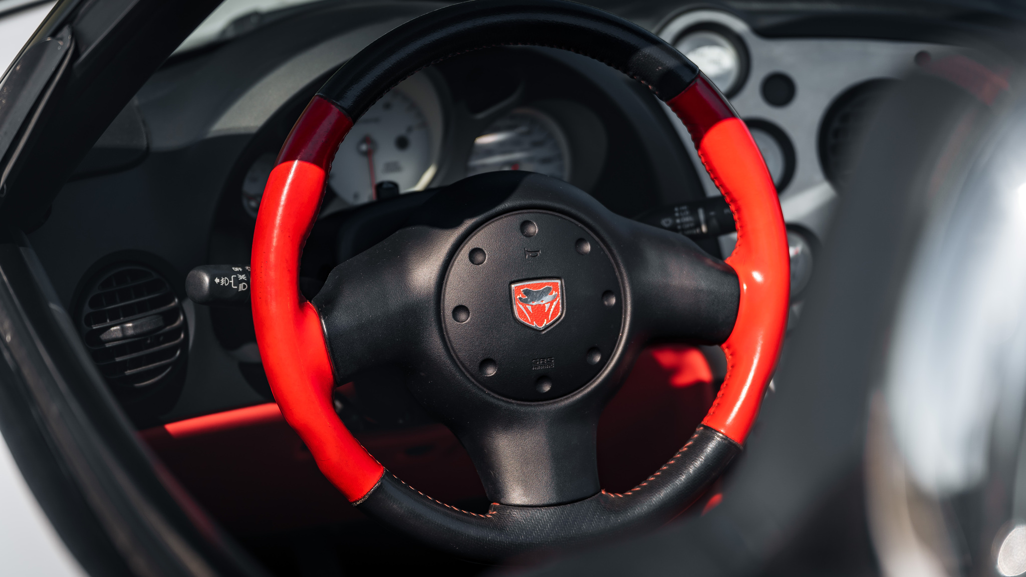 Interiörbild 2004 Dodge Viper Mamba Edition