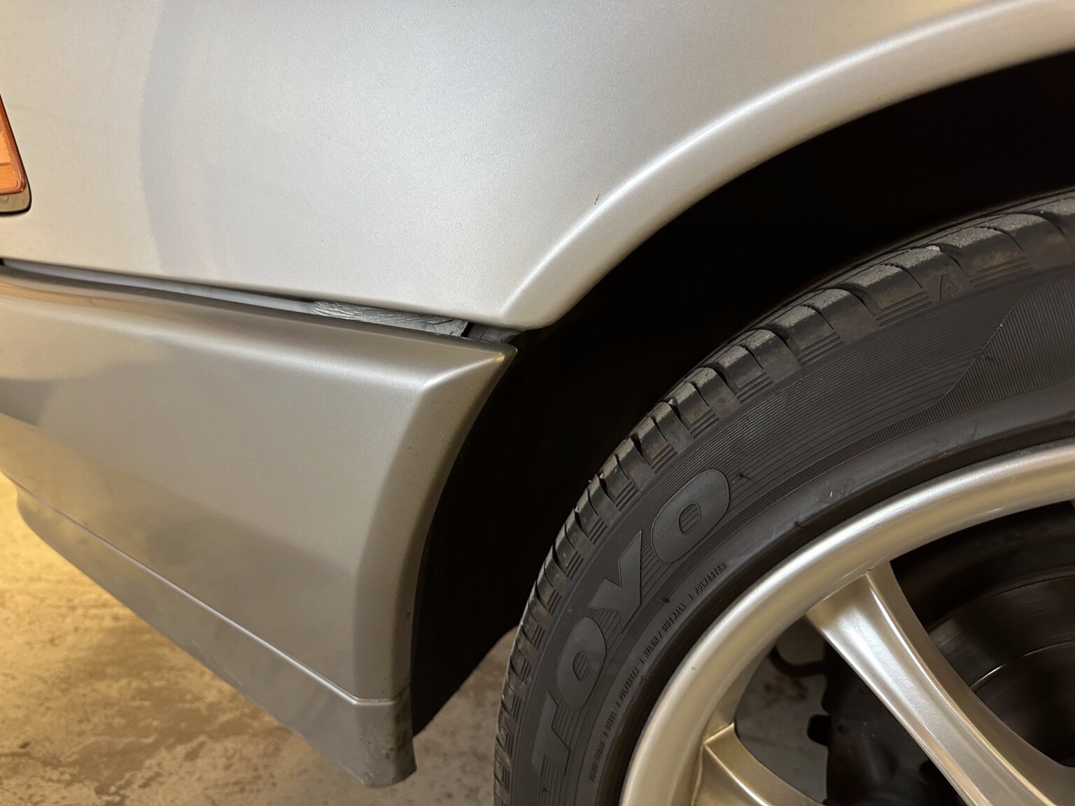 Exteriörbild på 1993 Mercedes-Benz SL 320