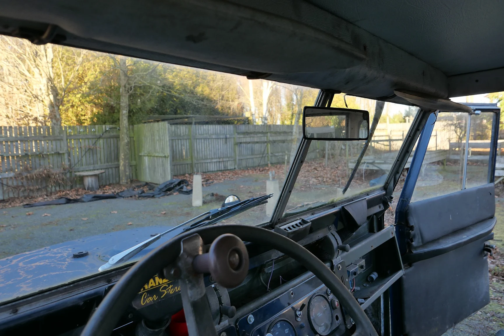 Interior image of 1970 Land Rover Series 2 88 Pick up (5)