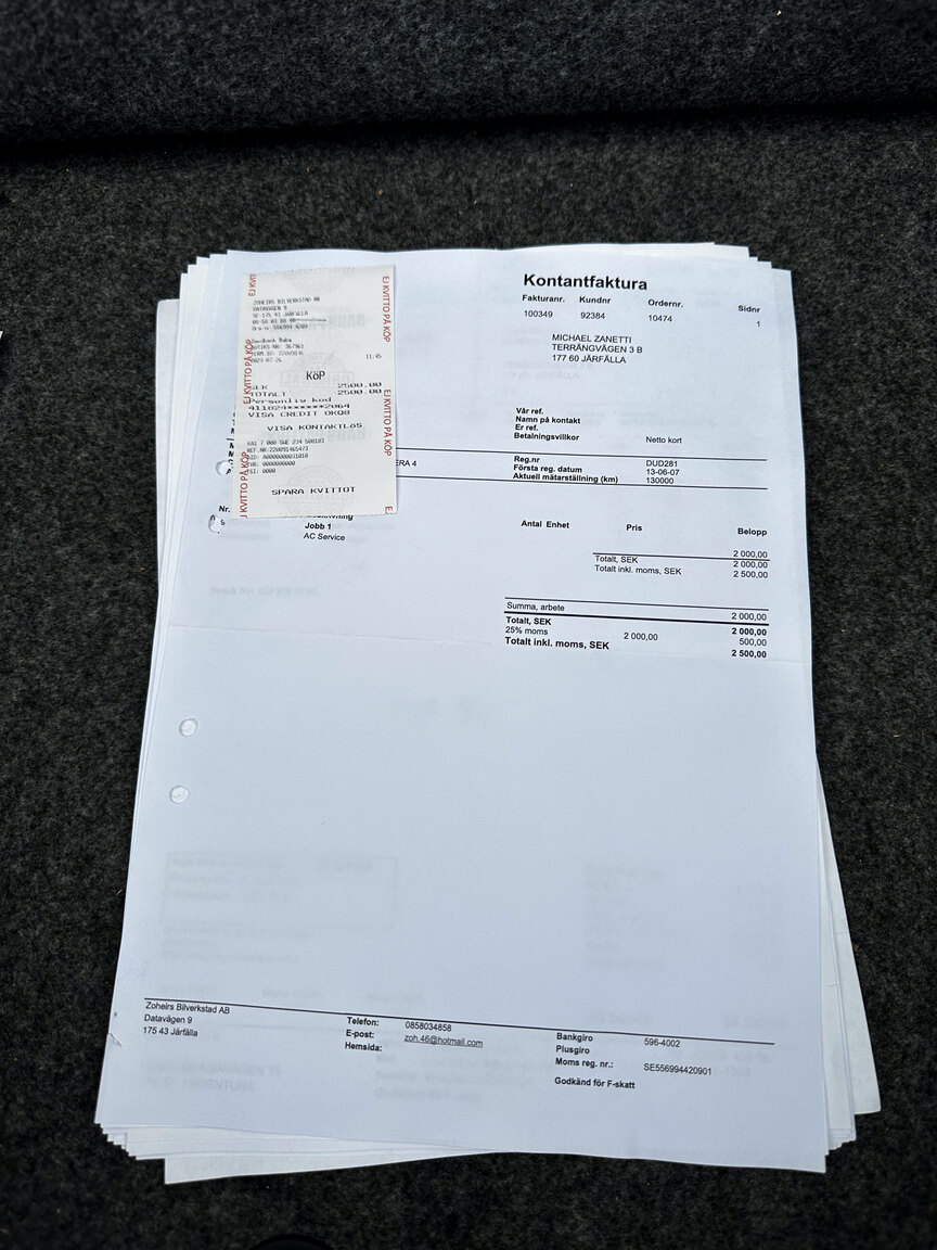 Documentation for 1999 Porsche 911 Carrera 4