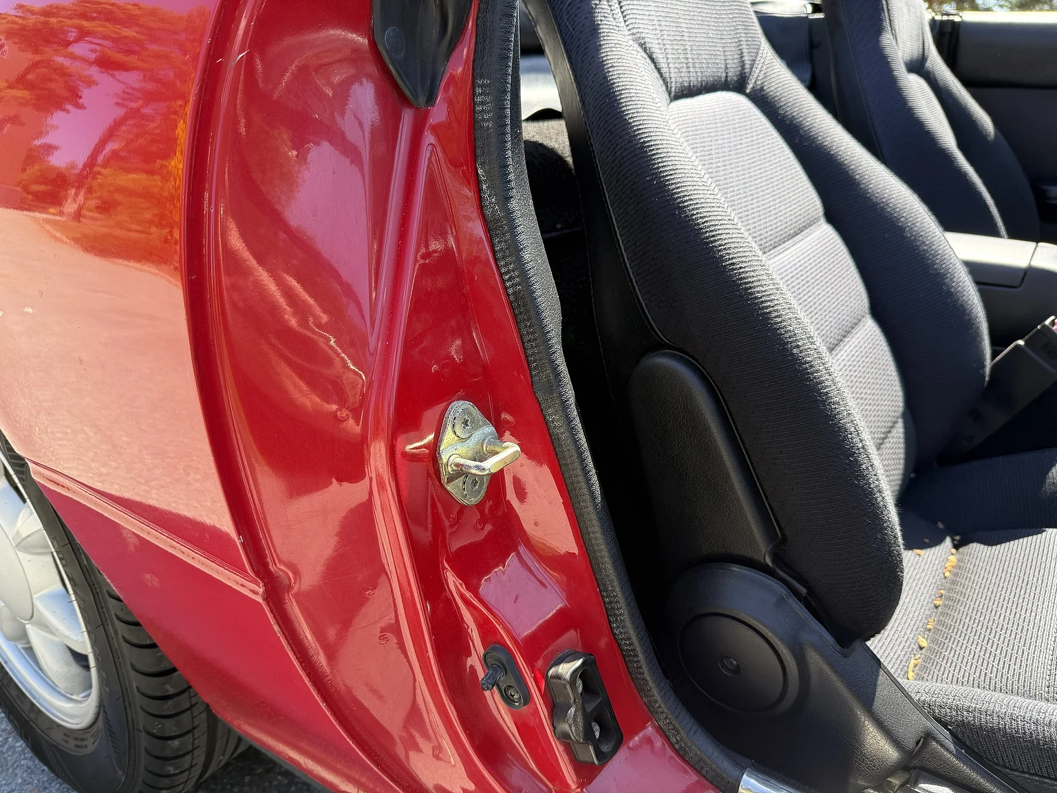 Interior image of 1991 Mazda MX-5 Miata (41)
