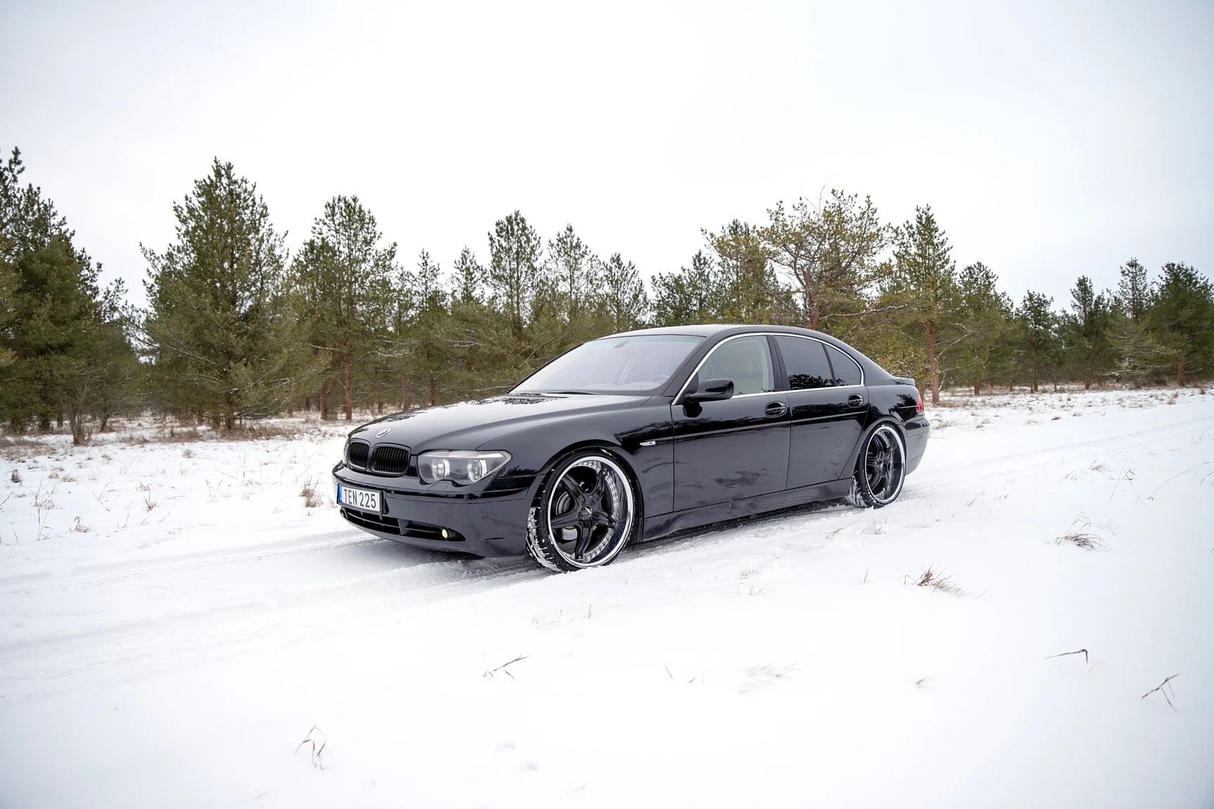 Exteriörbild på 2002 BMW  745 iA (6)