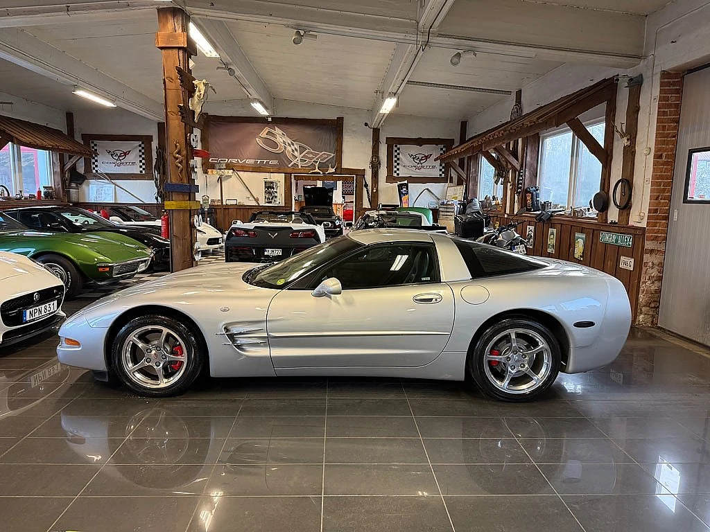 Bild von 2001 Chevrolet Corvette (2)