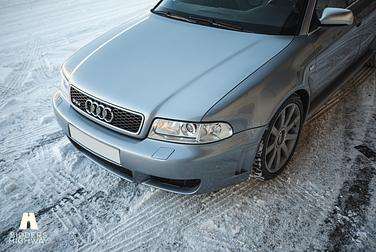 Exteriörbild på 2001 Audi RS4 B5