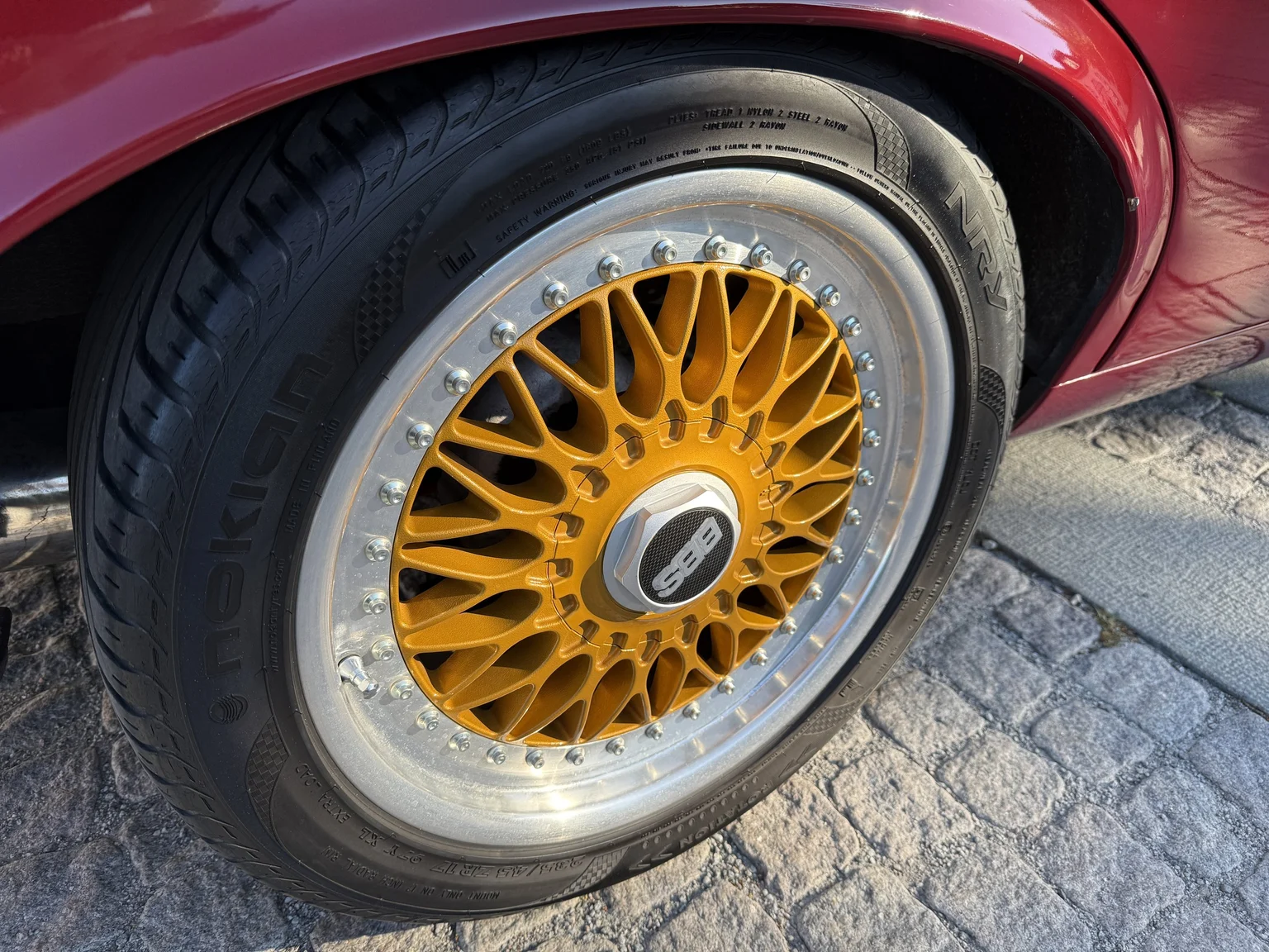 Exteriörbild på 1970 Jaguar XJ12 Performance (59)