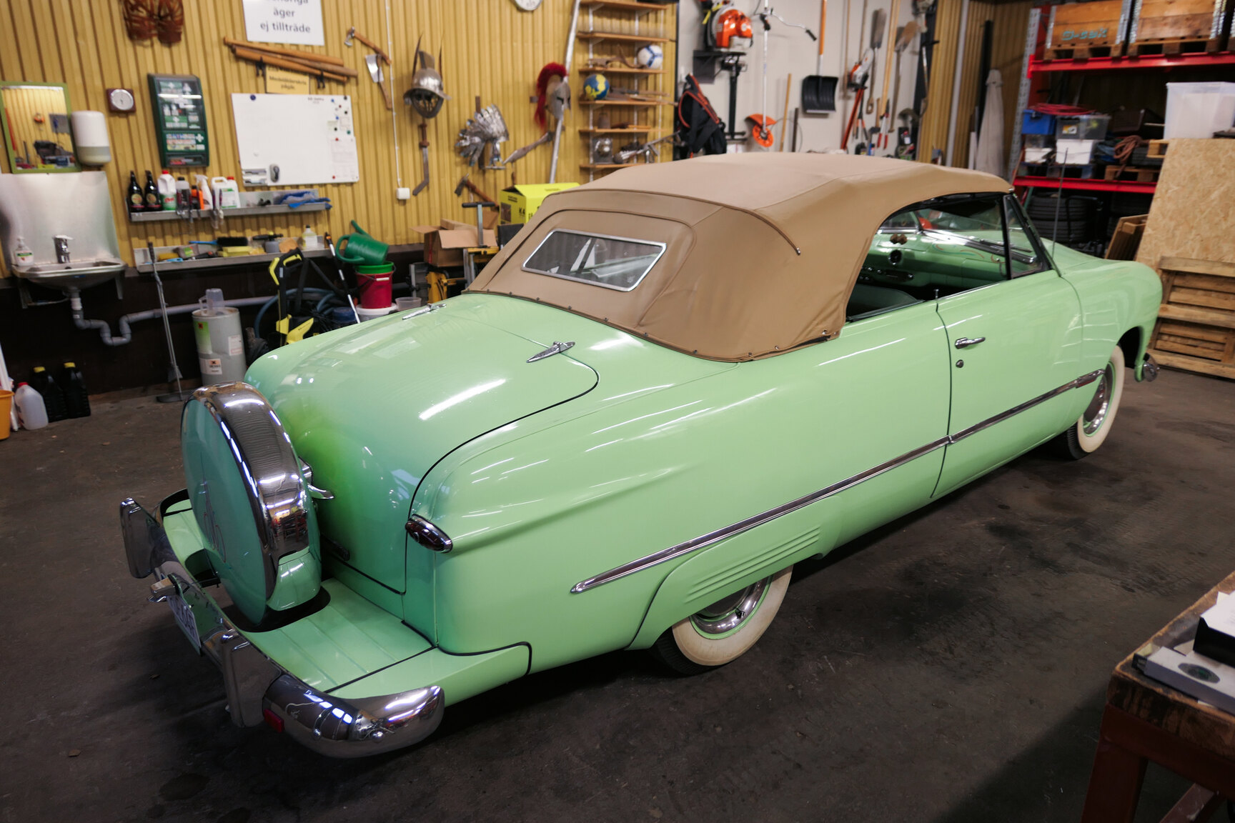 Aussenfoto 1949 Ford Custom Convertible