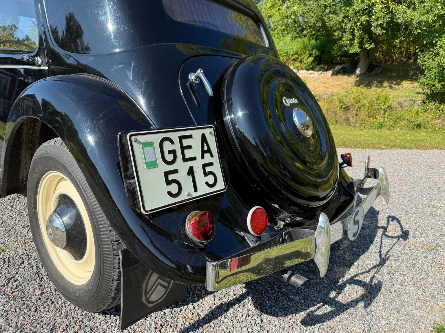 Exterior image of 1951 Citroën CV 11  Sedan  (32)