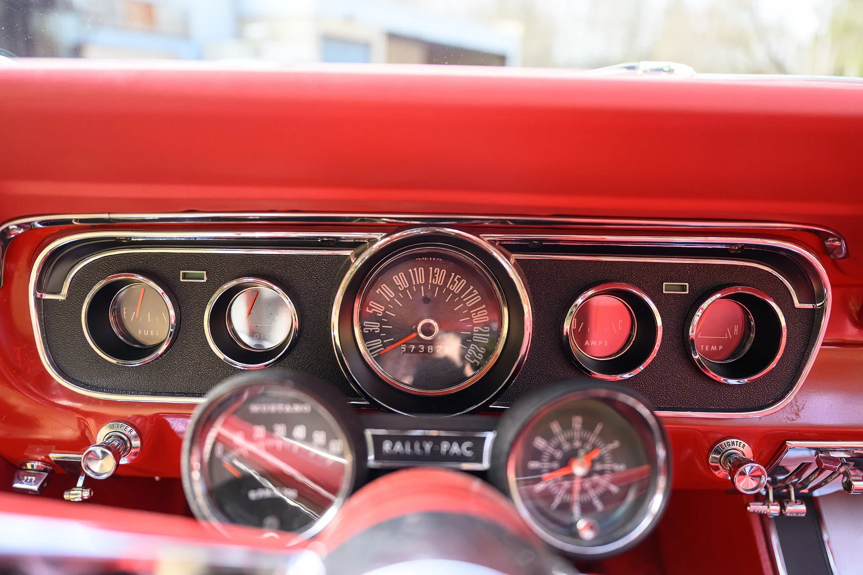 Interiörbild 1965 Ford Mustang GT Convertible (9)