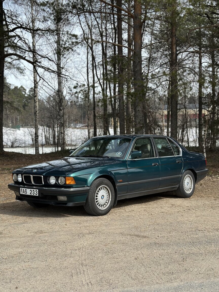 Aussenfoto 1992 BMW 740iA
