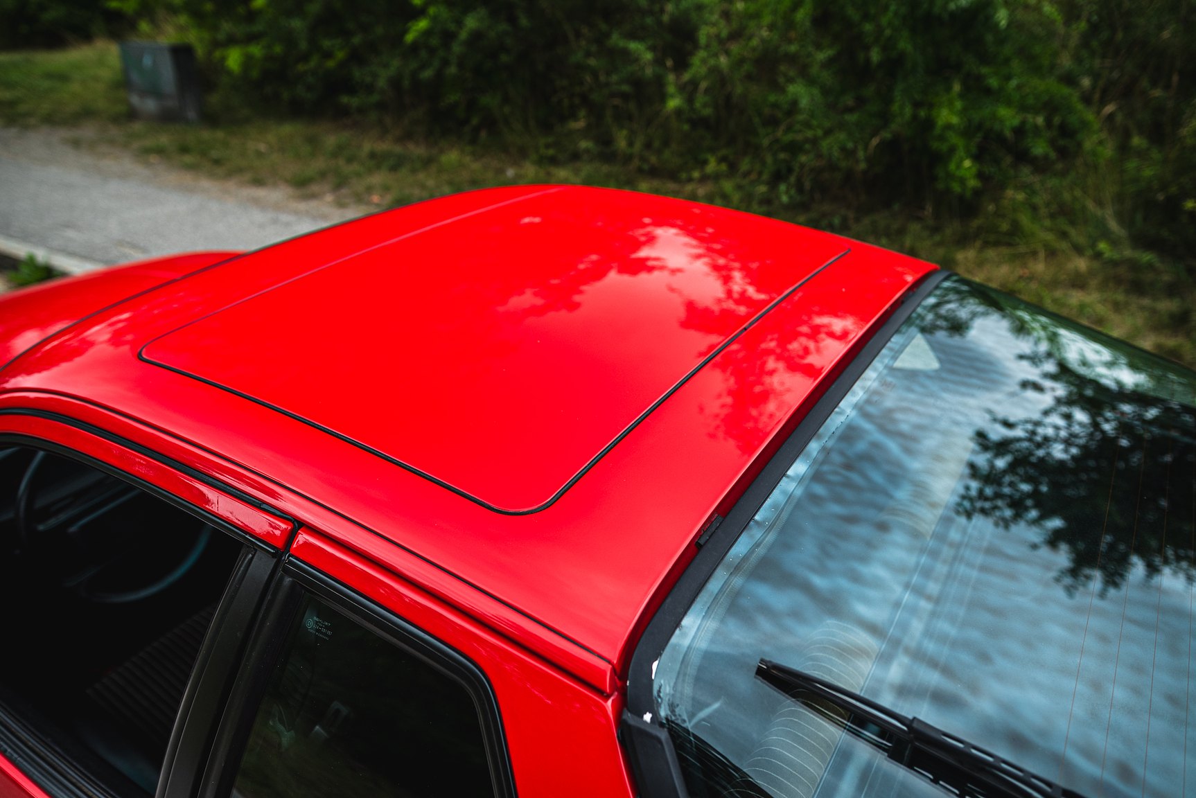 Exterior image of 1988 Porsche 944