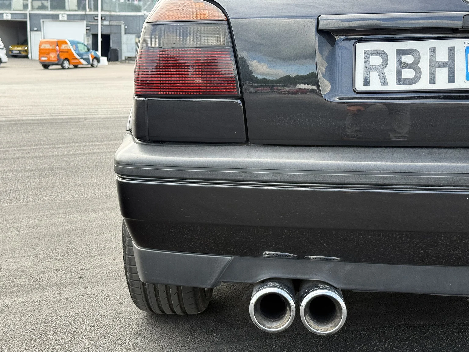Aussenfoto 1994 Volkswagen Golf 3-door VR6 (39)