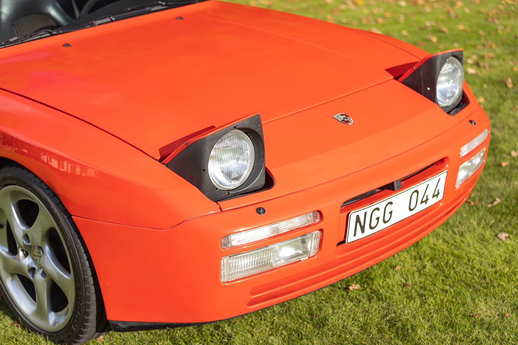Exteriörbild på 1988 Porsche 944 Turbo