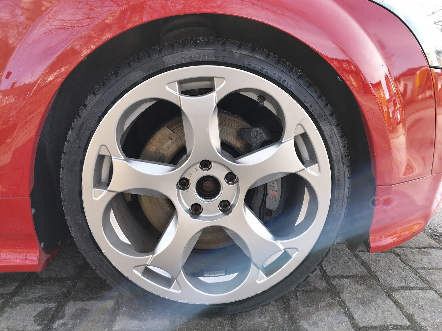 Exterior image of 2009 Audi TTS Roadster