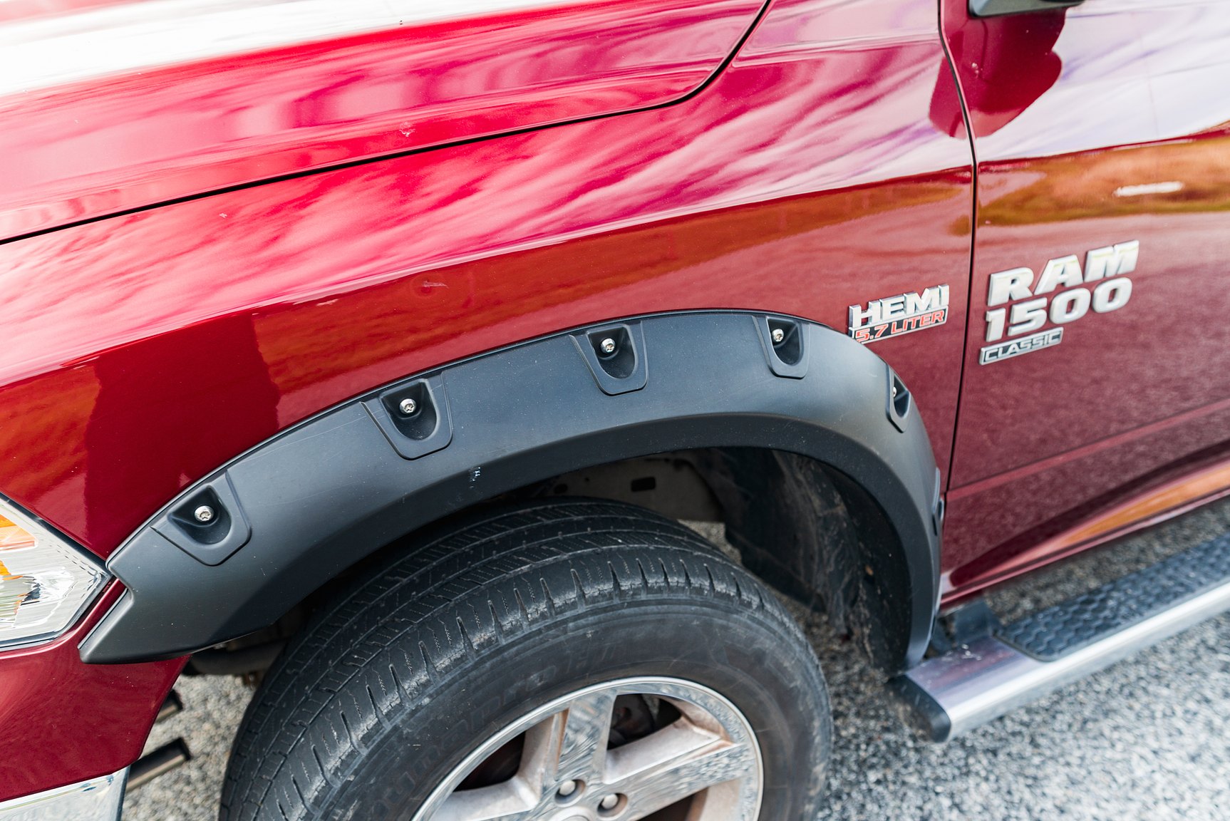 Exterior image of 2019 Dodge Ram 1500 Classic Crew Cab 5.7 V8 HEMI 