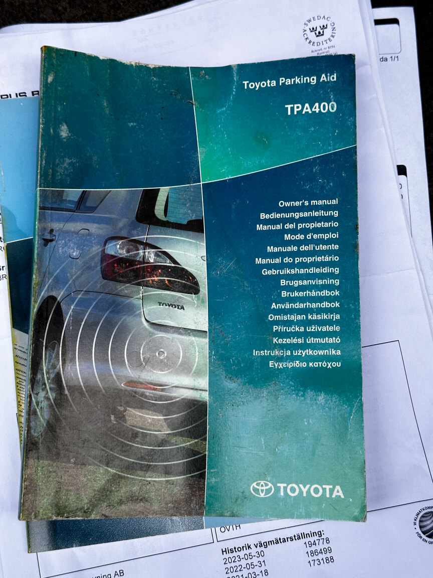Documentation for 2004 Toyota Land Cruiser