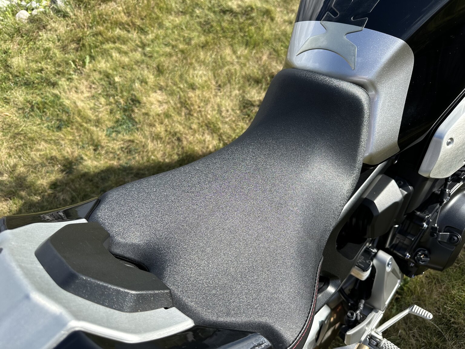 Exteriörbild på 2018 Honda CB1000R