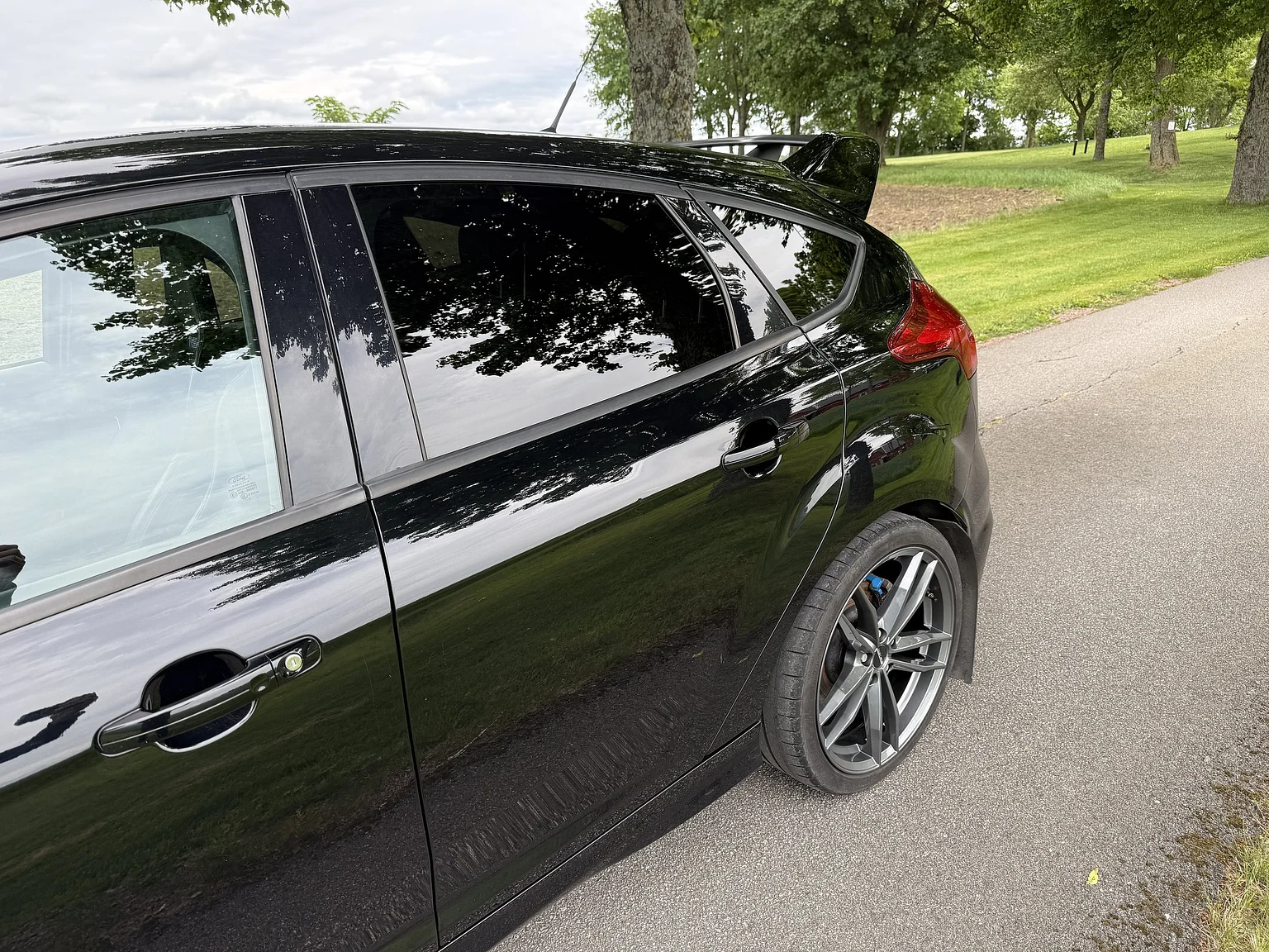 Aussenfoto 2016 Ford Focus RS (45)