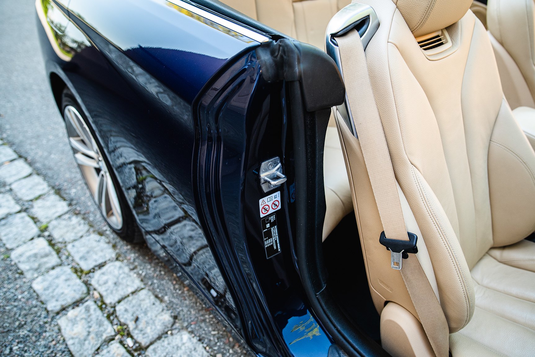 Interior image of 2018 BMW 430i xDrive Convertible