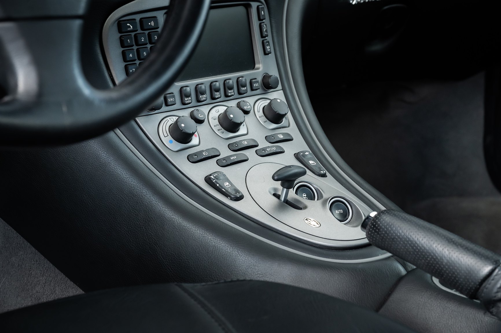 Interior image of 2004 Maserati Coupé 4.2 V8 Cambiocorsa