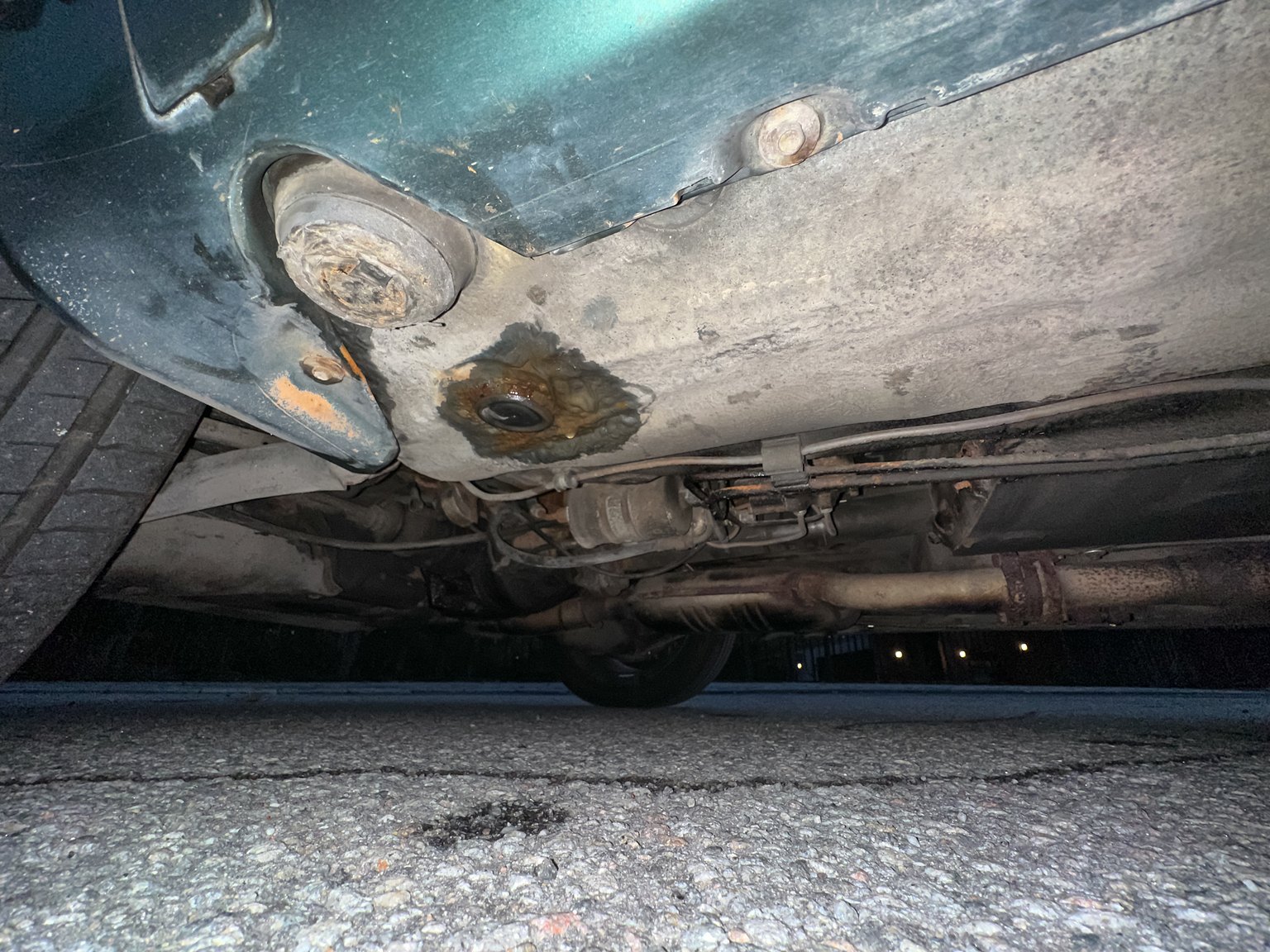 Image of 1996 MERCEDES-BENZ E 320 T mechanics