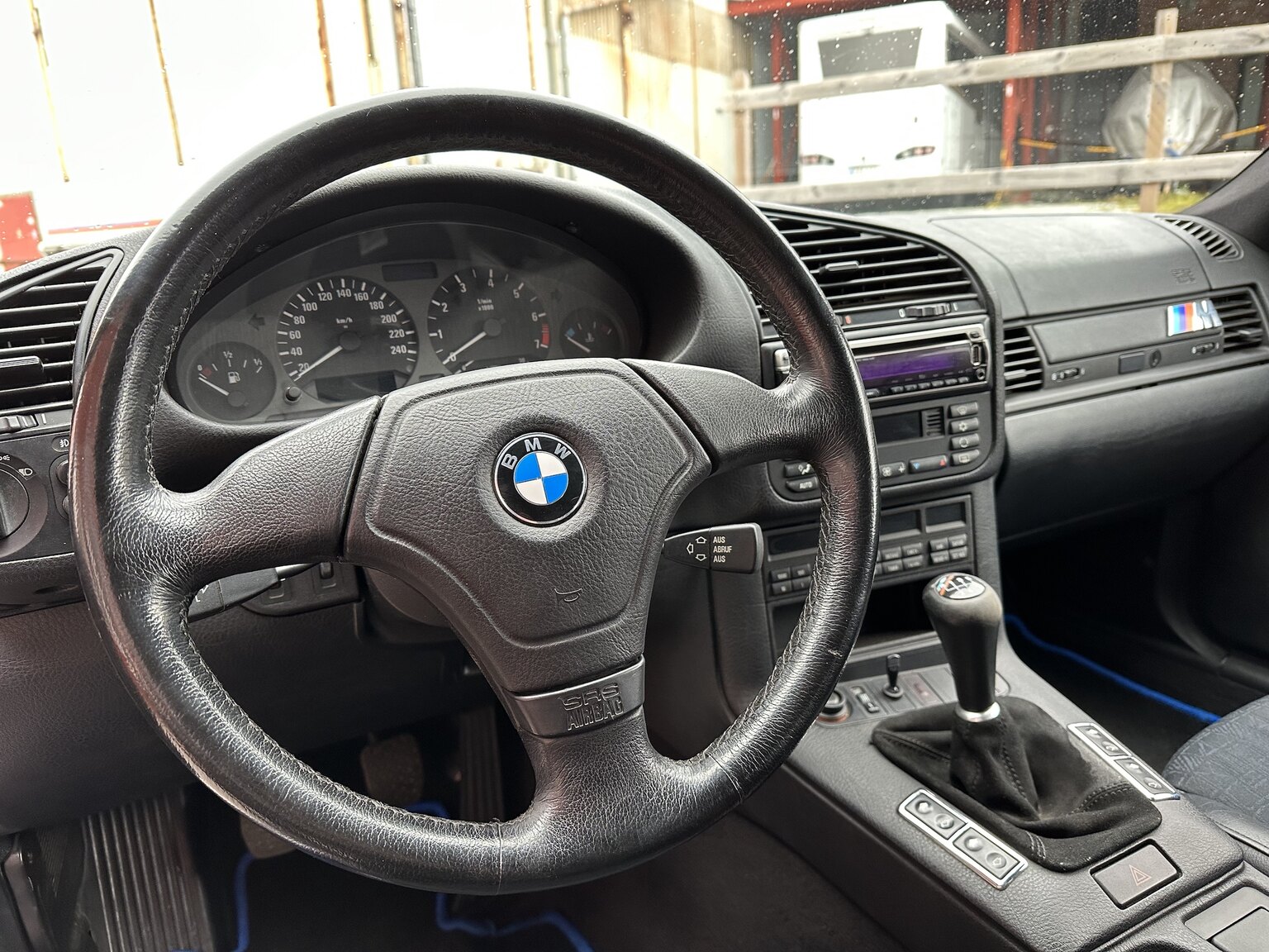 Interior image of 1996 BMW 328i Coupé E36 M-Sport