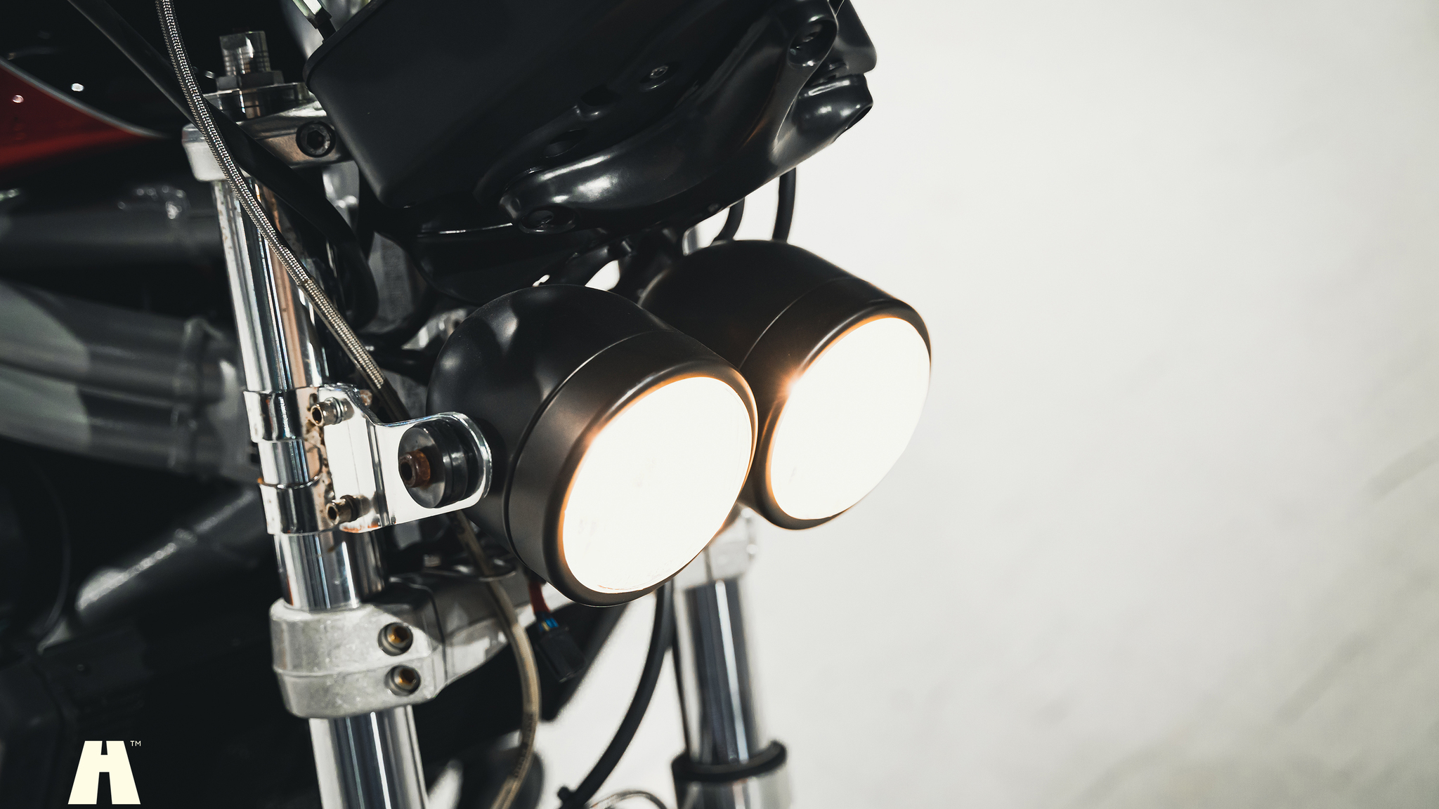 Exterior image of 2001 Triumph Speed Triple (14)