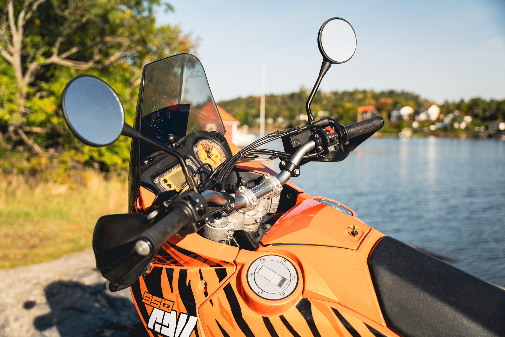 Exterior image of 2003 KTM 950 Adventure S