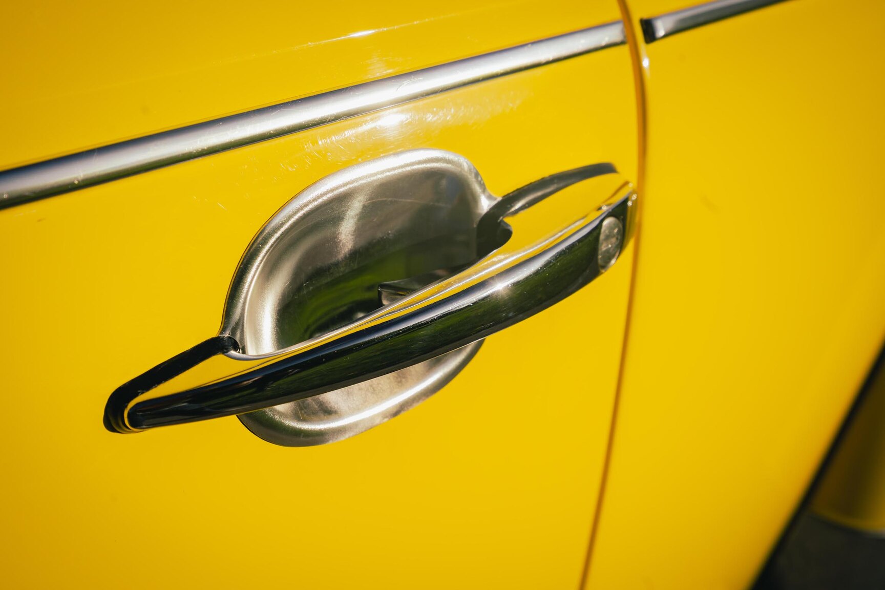 Aussenfoto 1973 Volkswagen Bubbla Karmann 1303 LS (35)