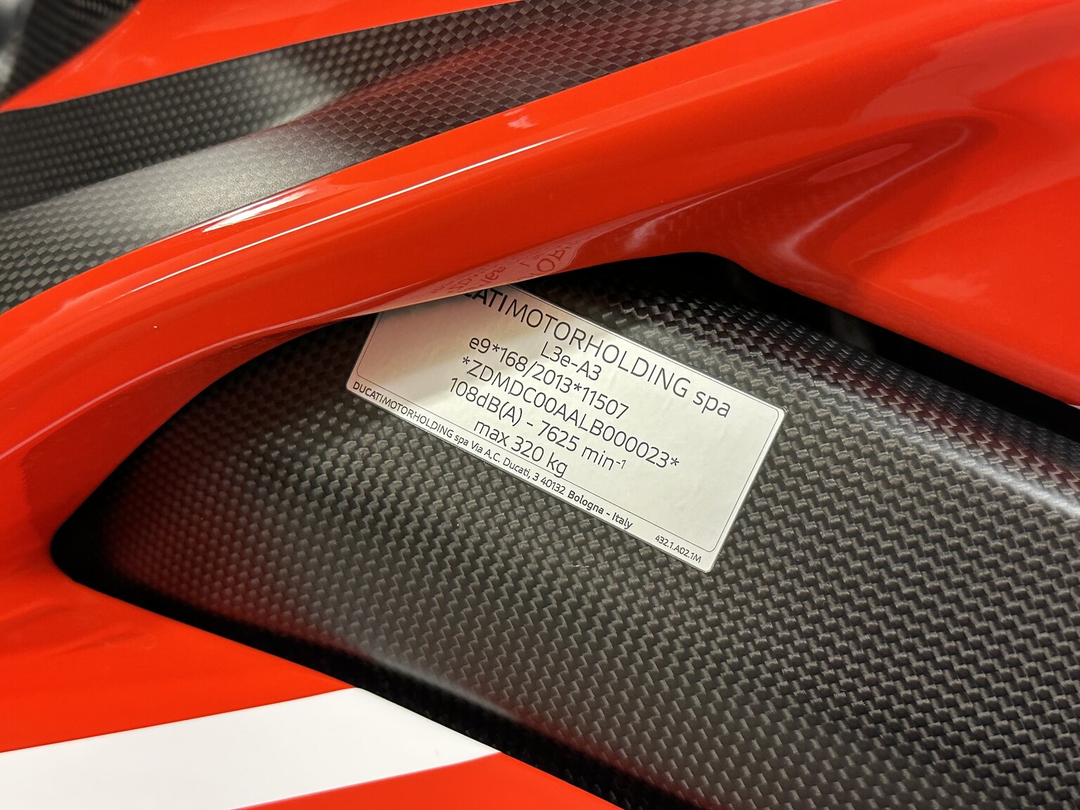 Aussenfoto 2021 Ducati Superleggera V4 23/500