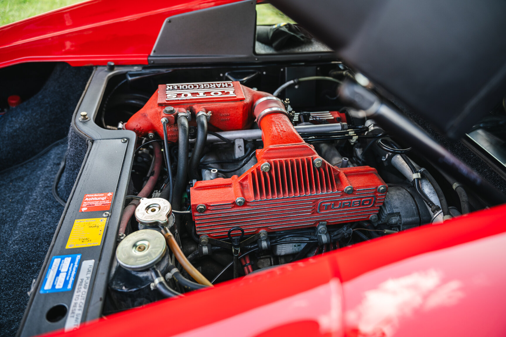 Image of 1992 Lotus Esprit Turbo High-Wing mechanics