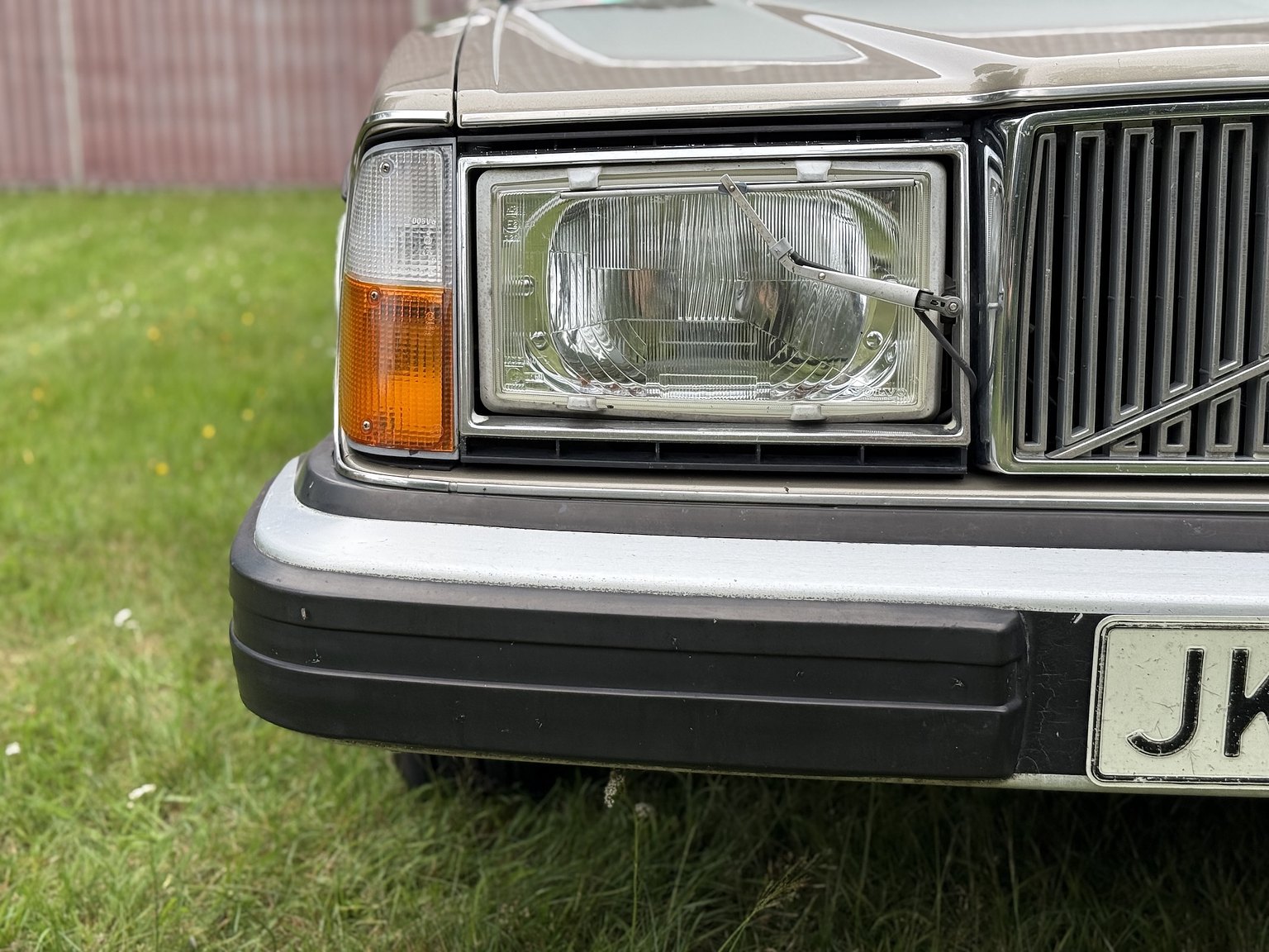 Exterior image of 1976 Volvo 264 V6 GL Automatisk
