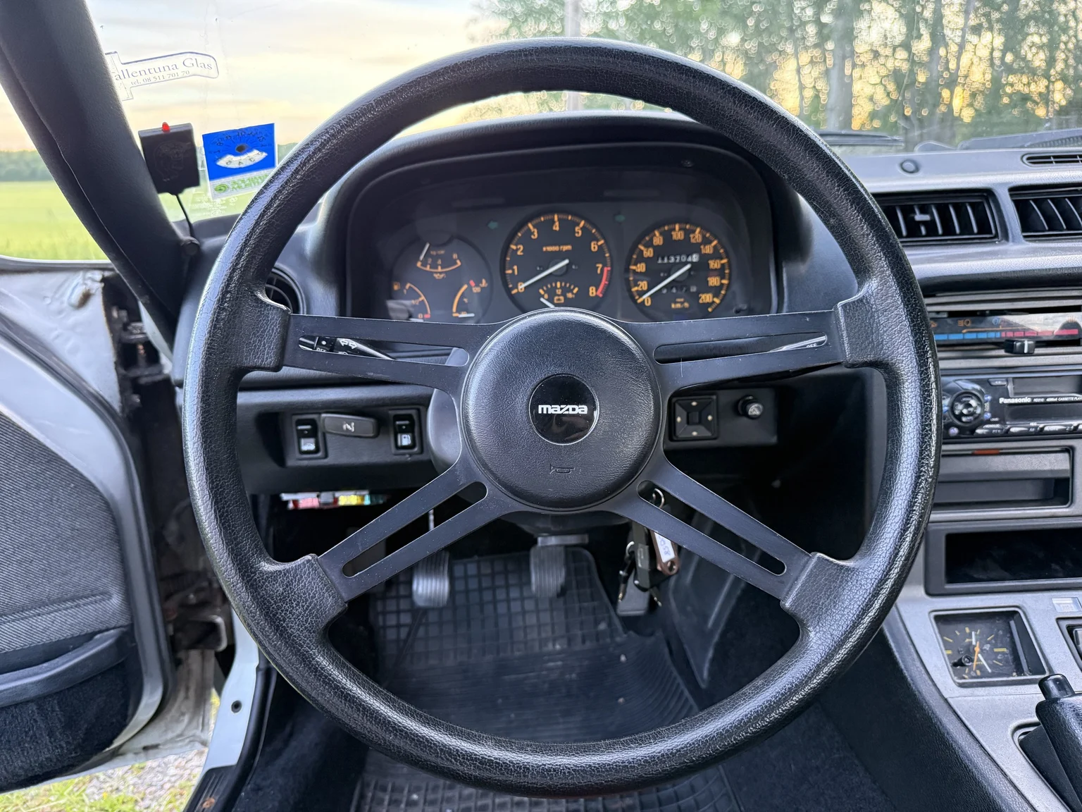 Interior image of 1983 Mazda RX-7 (18)