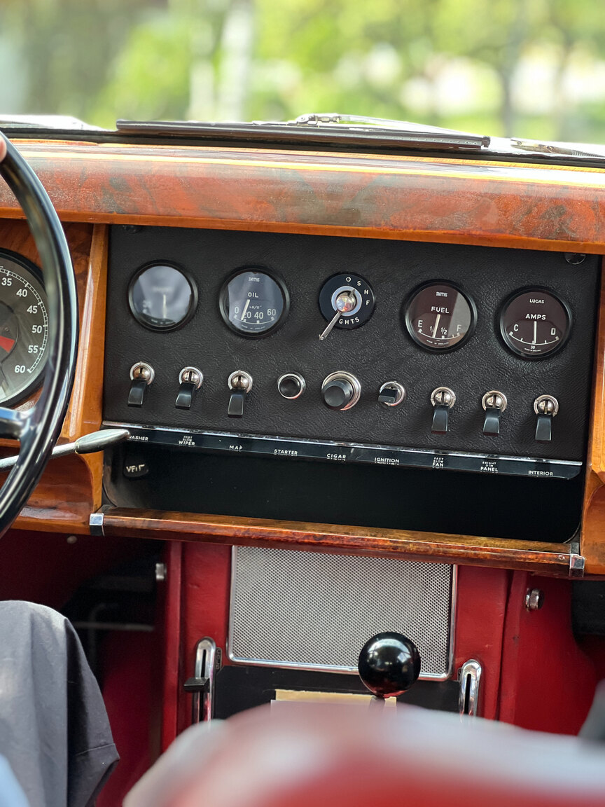 Interior image of 1963 Jaguar Mark II 3.8 Litre