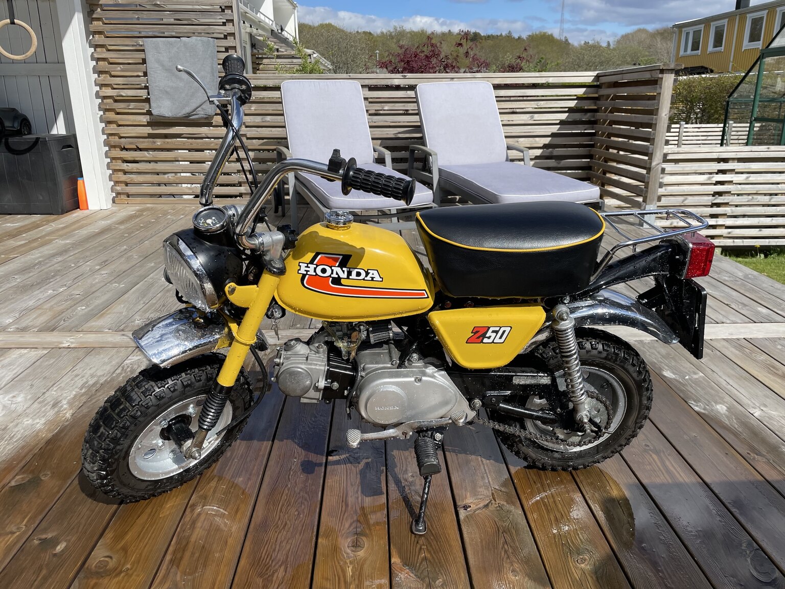 Exterior image of 1976 Honda Powersports Z50A