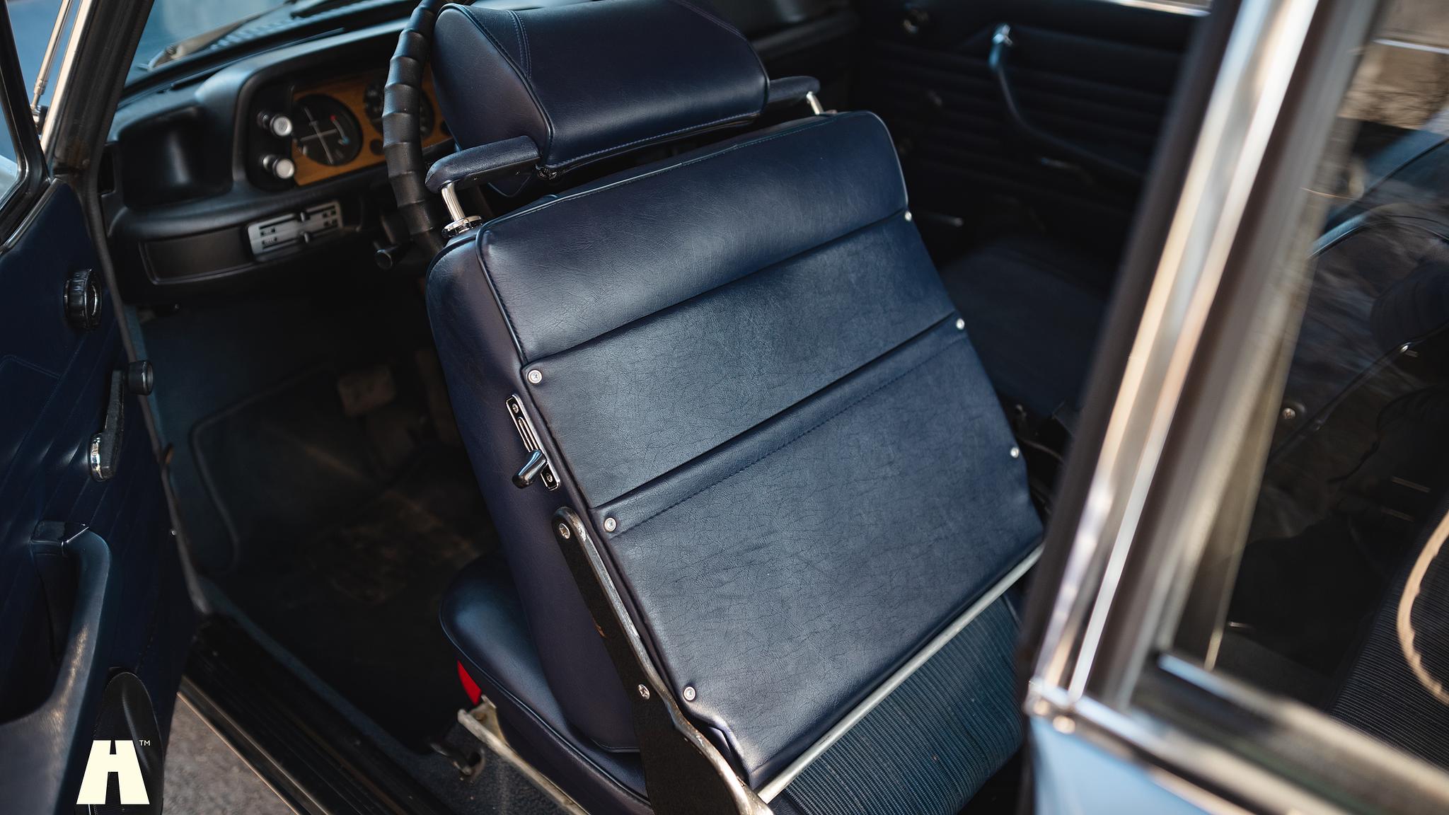 Innenraumfoto von 1974 BMW 2002