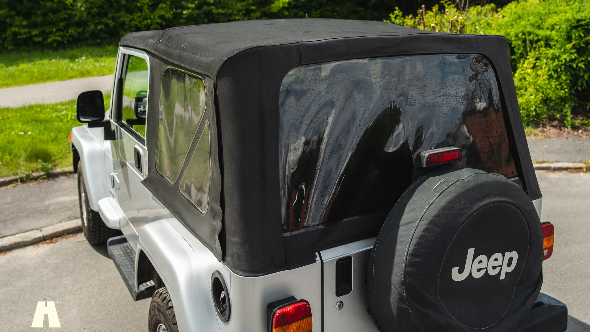 Exterior image of 2006 Jeep Wrangler 4.0L Sahara 
