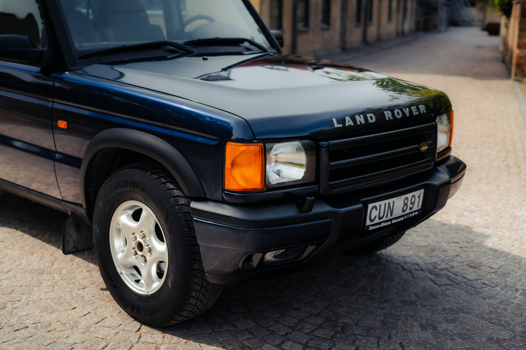 Exteriörbild på 1999 Landrover Discovery II V8