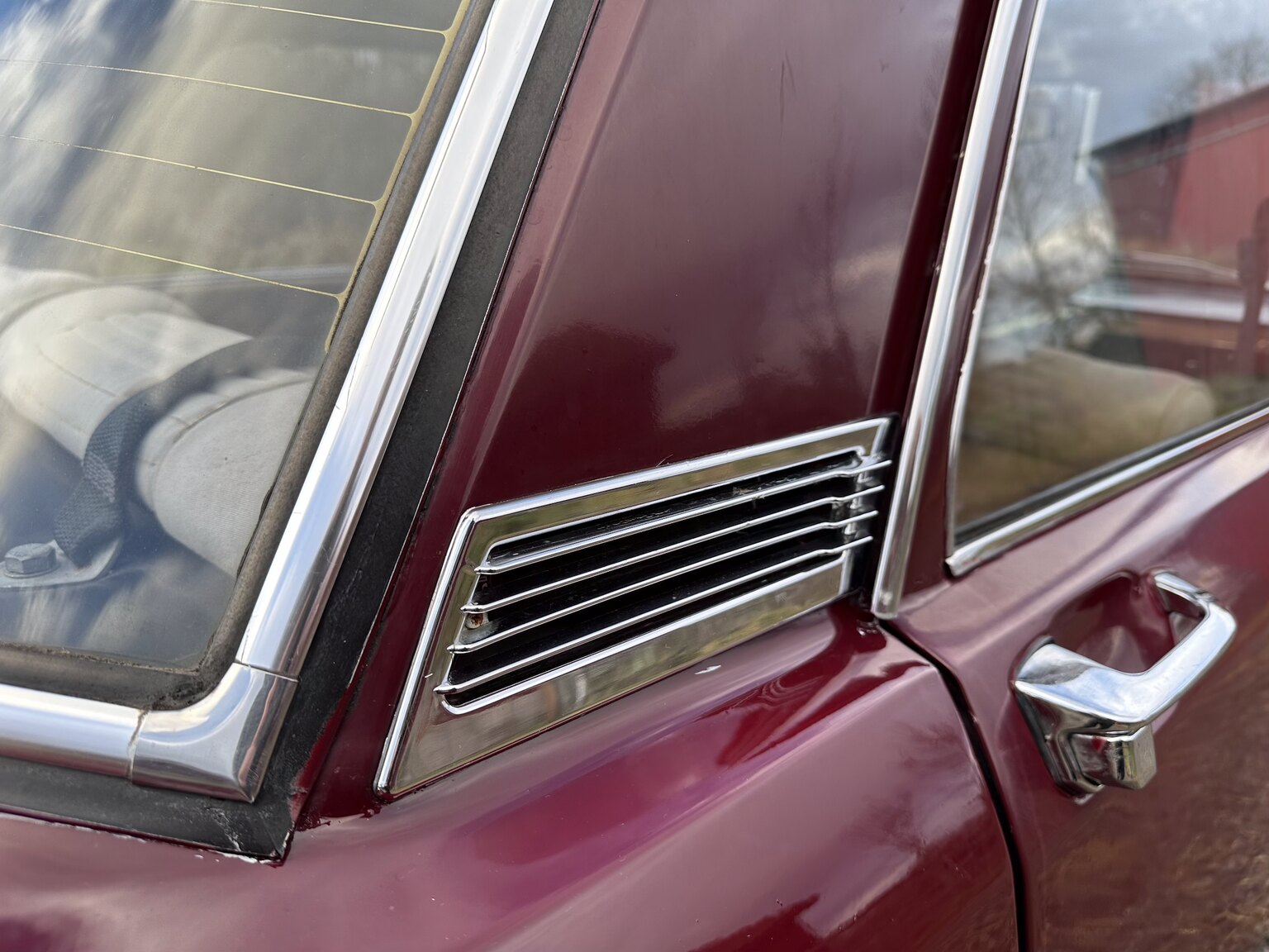 Exteriörbild på 1973 Alfa Romeo Berlina 2000