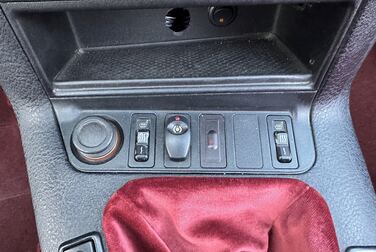 Interior image of 1993 BMW 325 I CABRIO 