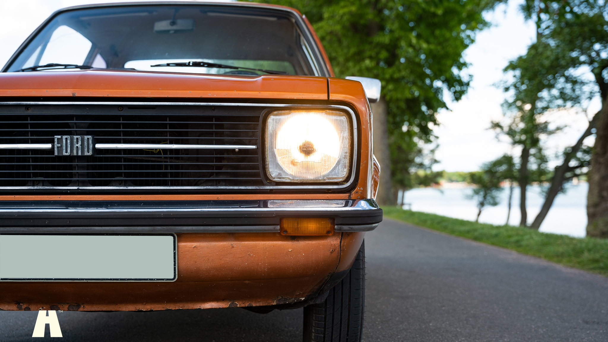 Aussenfoto 1975 Ford Escort MARK II  (14)