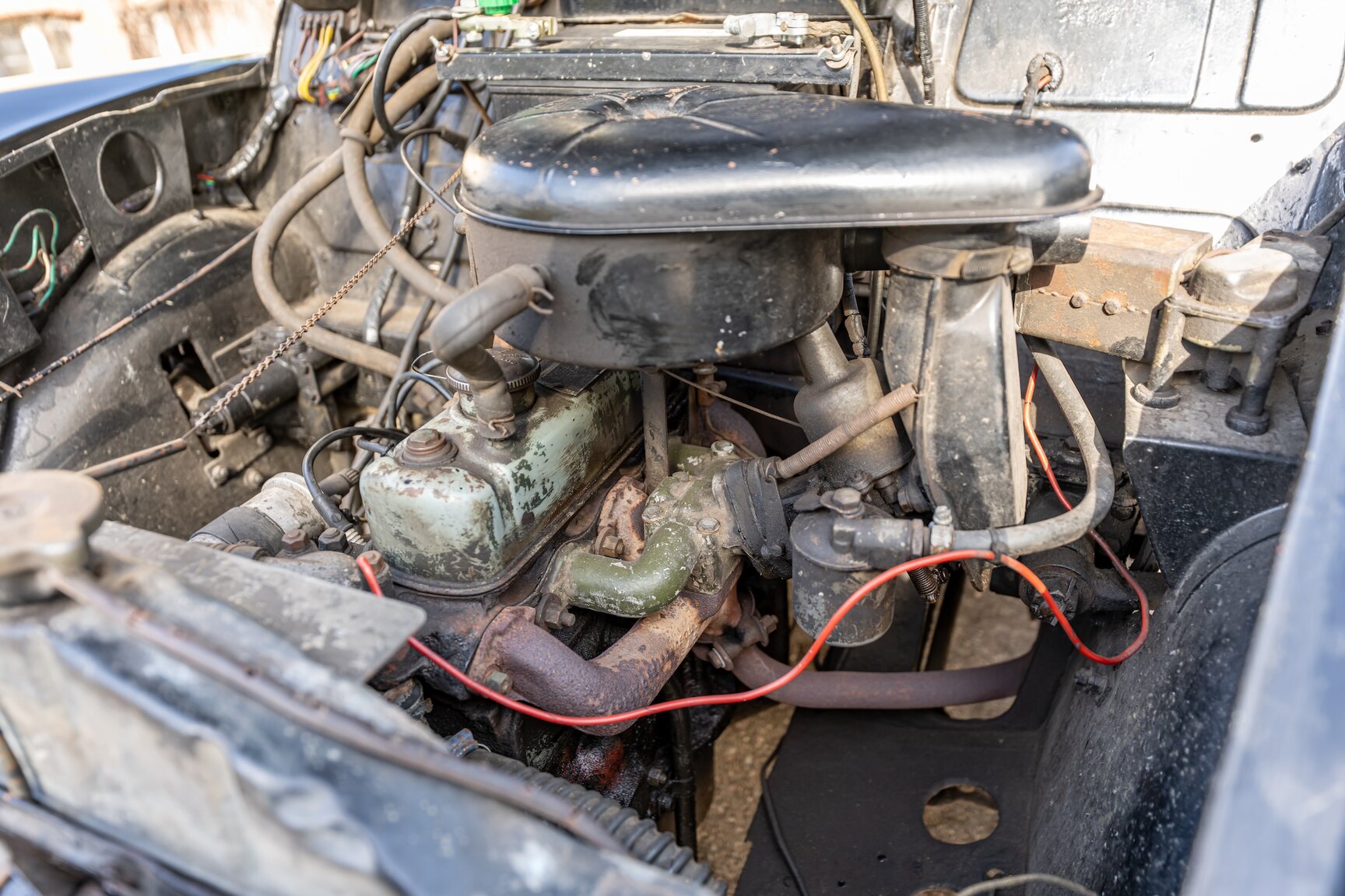 Image of 1958 Morris Minor 1000 2-door (6) mechanics