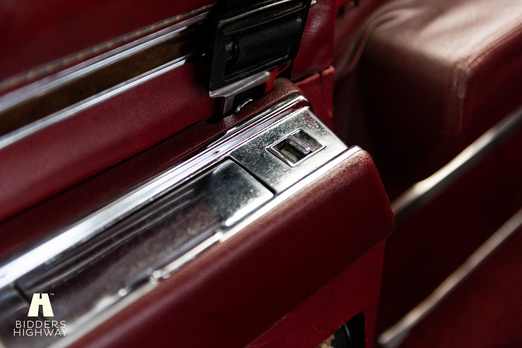 Innenraumfoto von 1973 Buick Electra Custom 2D HT Coupe