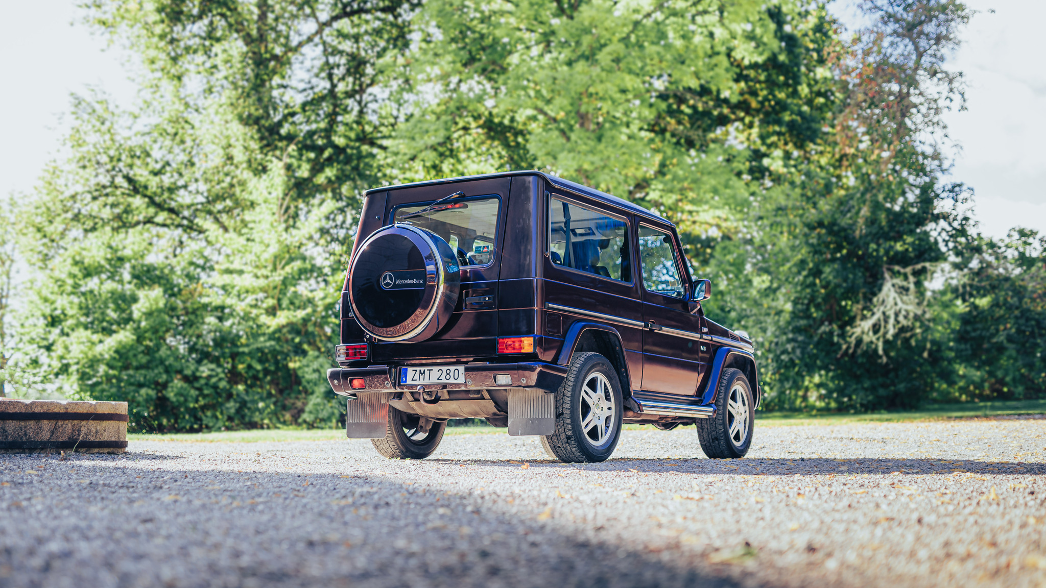 Exterior image of 2000 Mercedes G500 Classic Special Edition